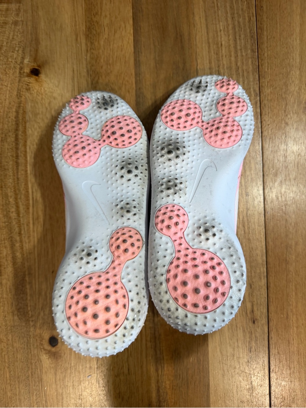 Nike Light Pink Mesh golf Roshe Athletic Sneakers with White Swoosh - Picture 4 of 6